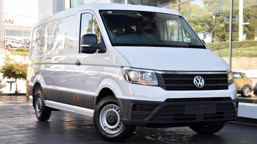 VOLKSWAGEN Crafter 2.0 TDI 140PS Commerce Business Low Roof Van